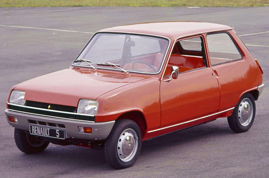 Lanc e en 1972 la Renault 5 bouscule le paysage automobile fran ais