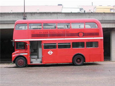 les bus de la capitale anglaise sont reconnaissables a leur couleur rouge
