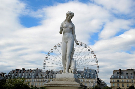 http://www.linternaute.com/paris/magazine/les-femmes-nues-de-paris-vues-par-les-lecteurs/image/54233.jpg