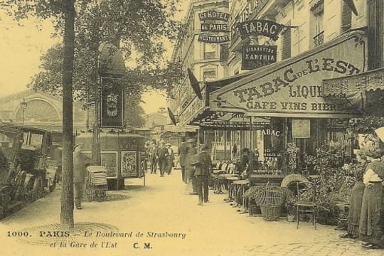le boulevard de strasbourg et la gare de l'est. paris, france - janvier 1920 