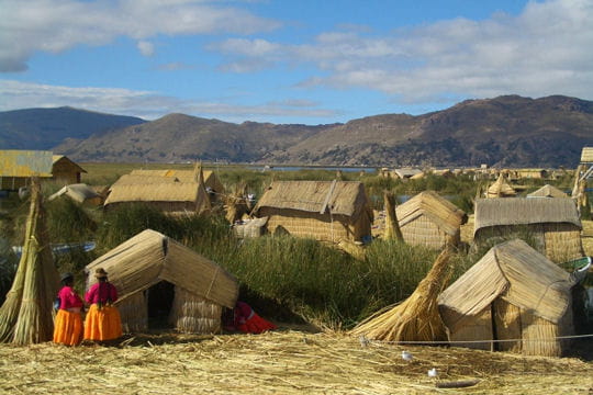 http://www.linternaute.com/voyager/magazine/lacs-du-monde/image/vie-titicaca-616368.jpg